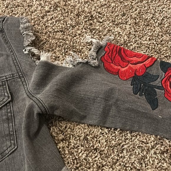 Destroyed Denim and Roses - Picture 3 of 4